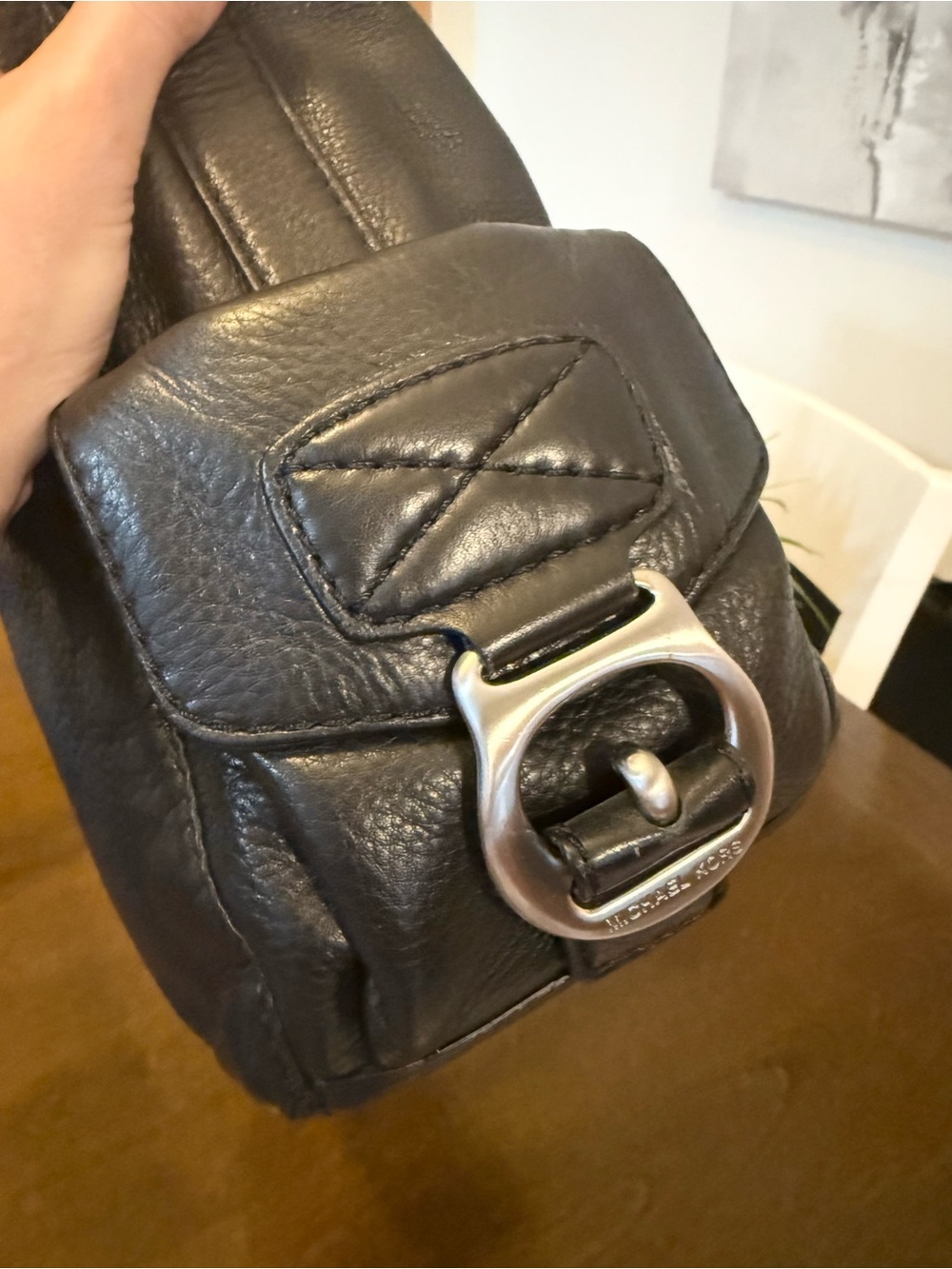 Michael Kors Vintage Moxley Hobo - Picture 4 of 8